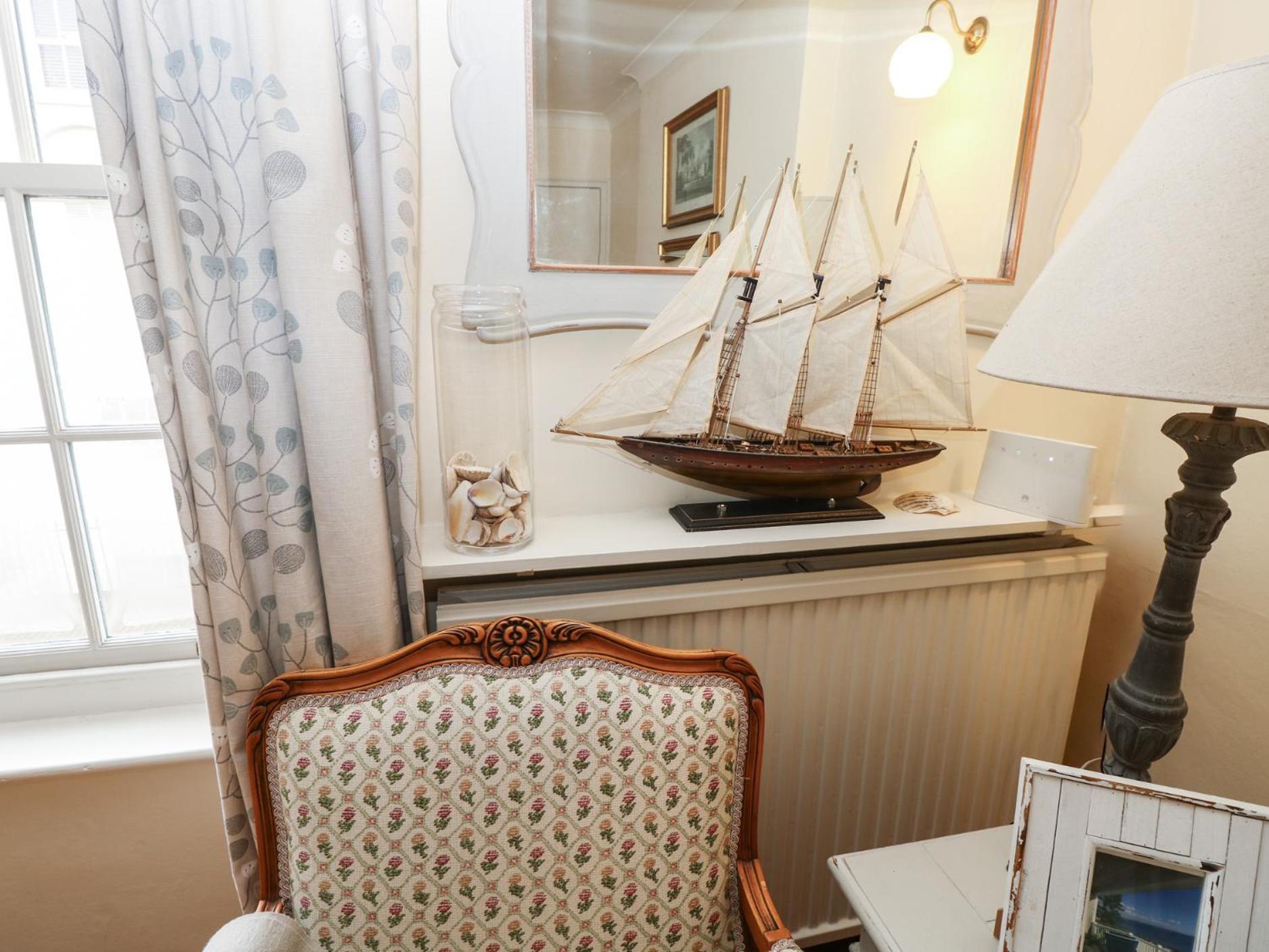 Captains Row Lymington Luaran gambar